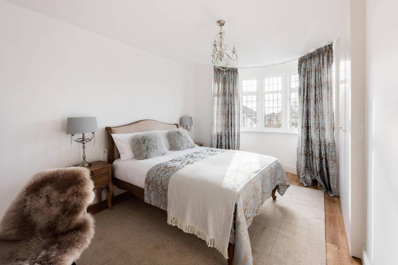 The Bluebird - One Bedroom Apartment In Watford Вотфорд Екстер'єр фото